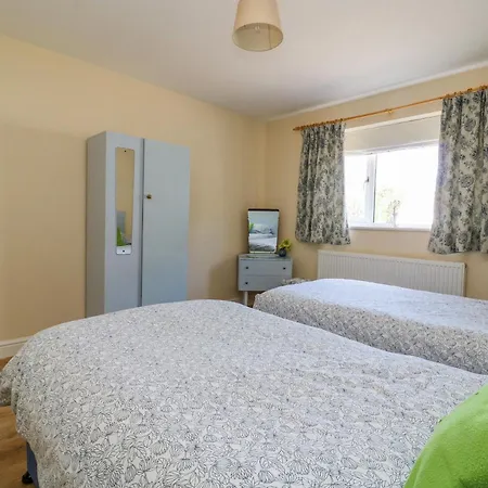 Holiday home 1 Pines Farm *