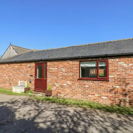 1 Pines Farm Ulleskelf